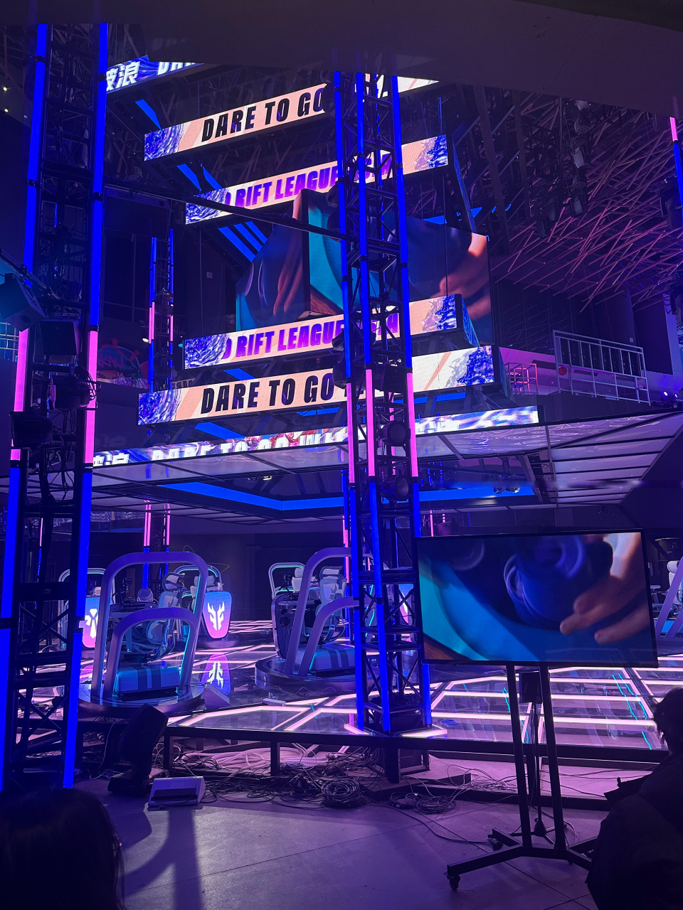 却在关键时 却在关键时