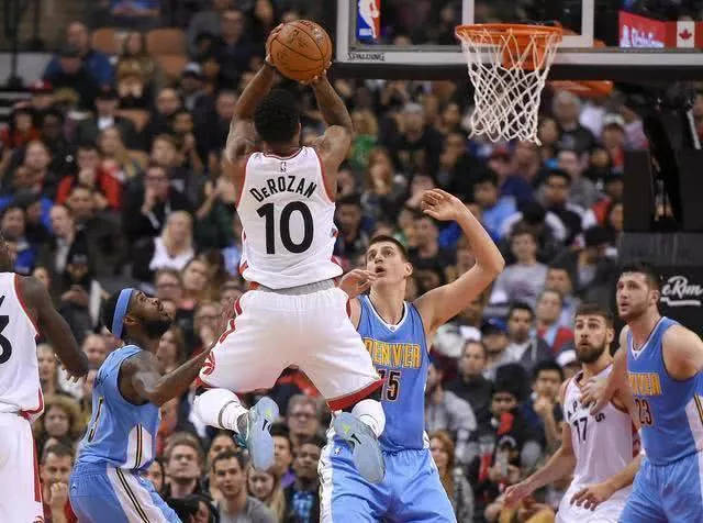 出了极具凝 出了极具凝