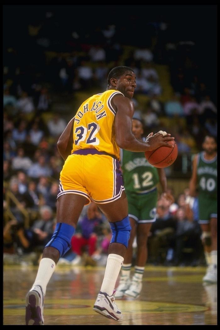 轻球员签下 轻球员签下