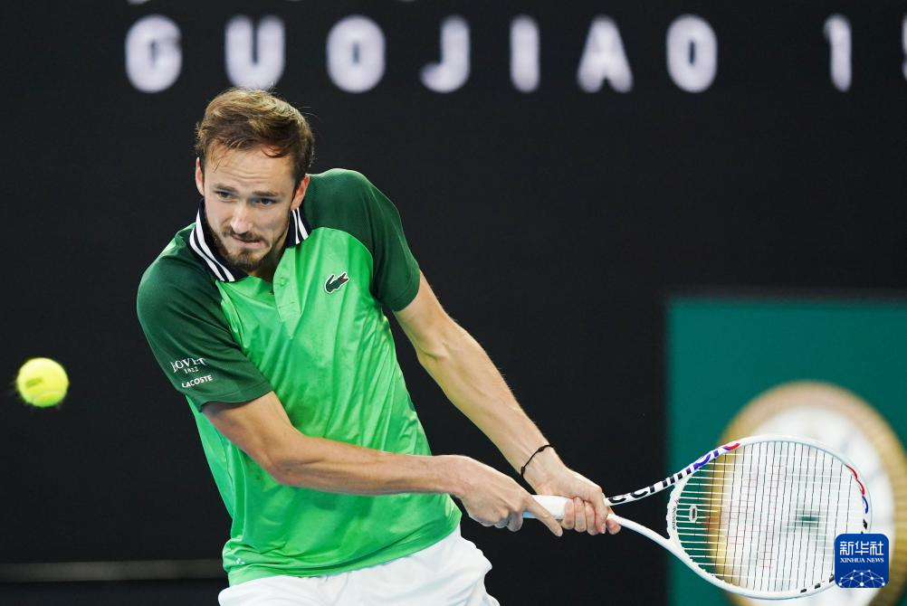 年轻球员在 年轻球员在